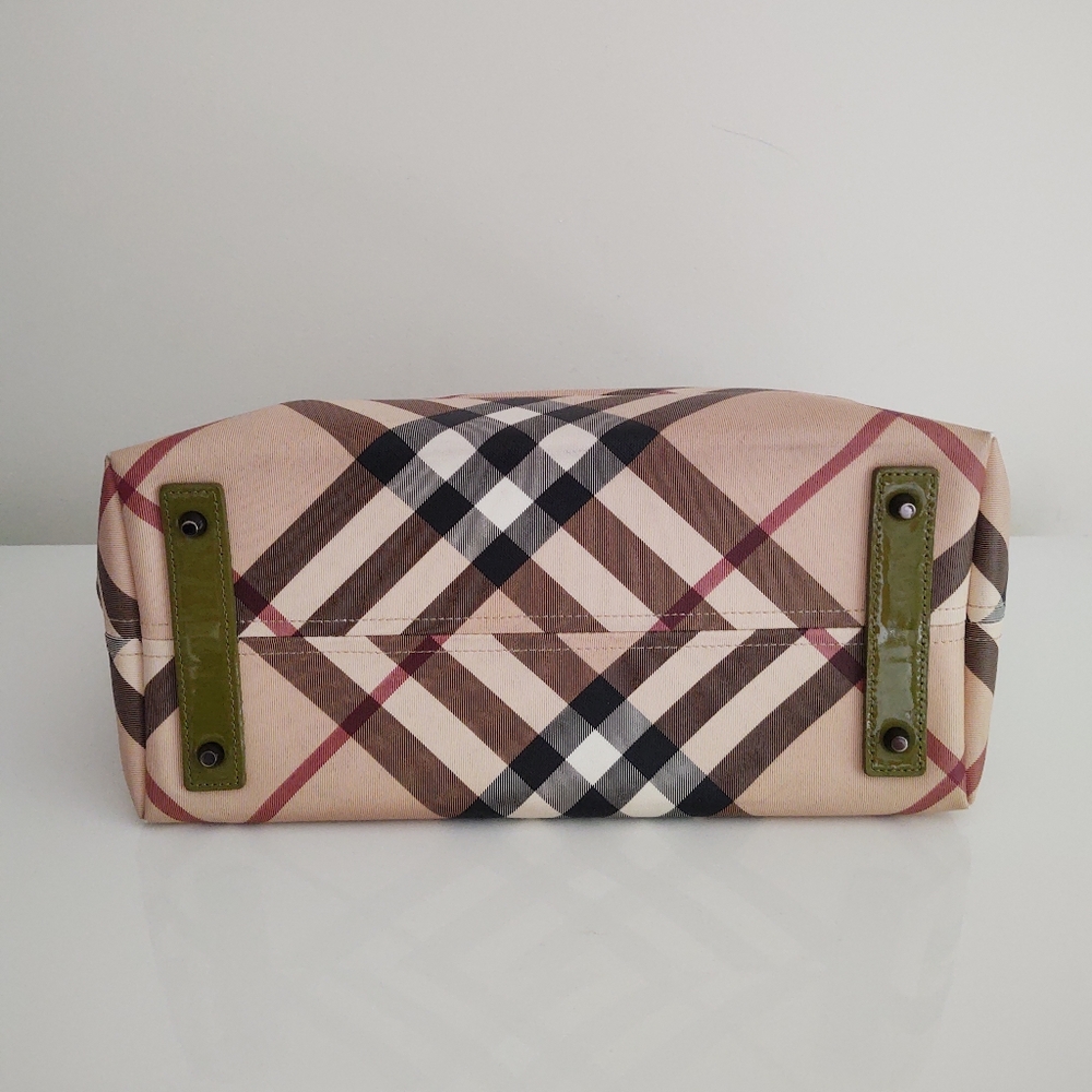 Burberry Nickie Nova Check Large Tote - Picture 7 of 15
